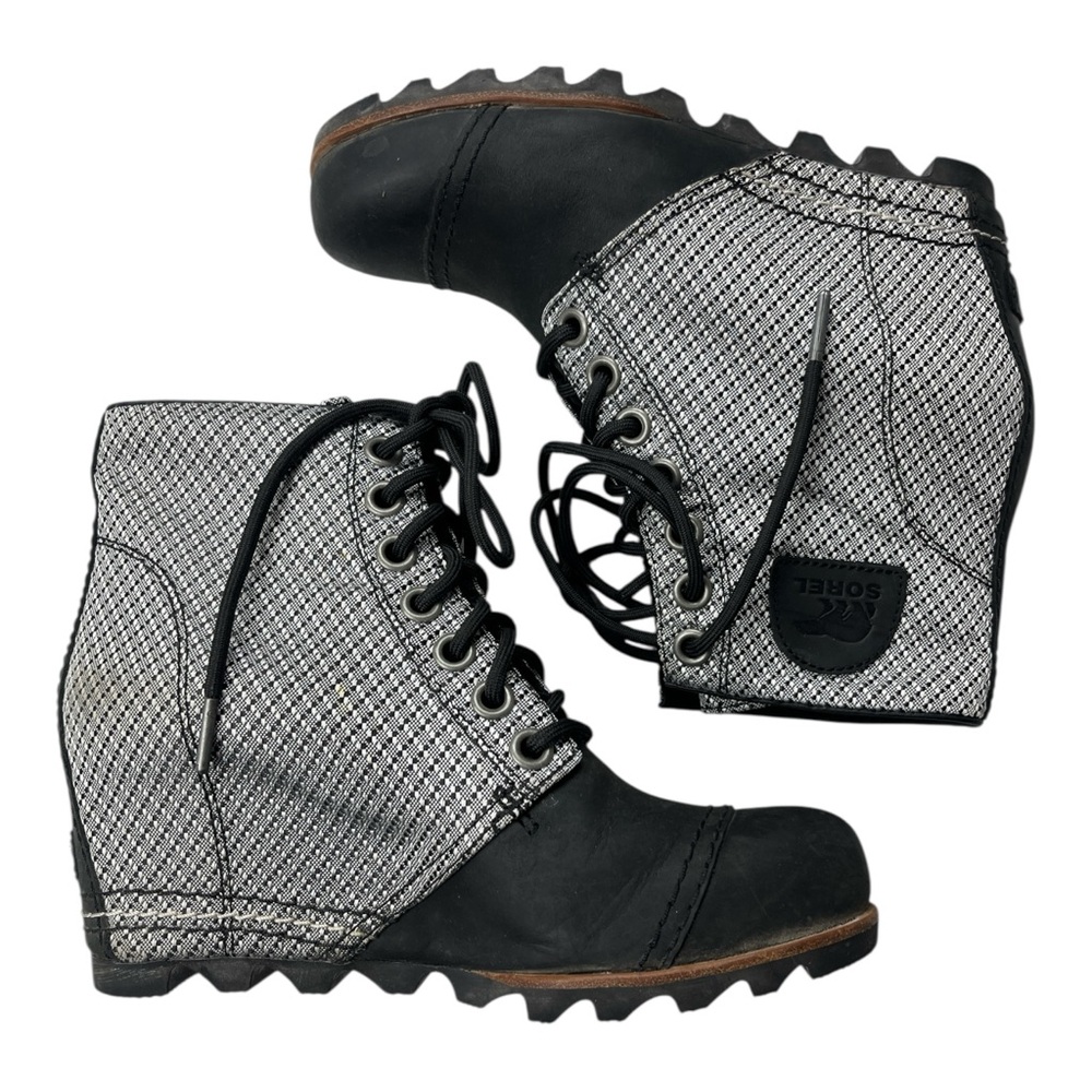 Sorel Women's Black and White Lace Up Wedge Boots